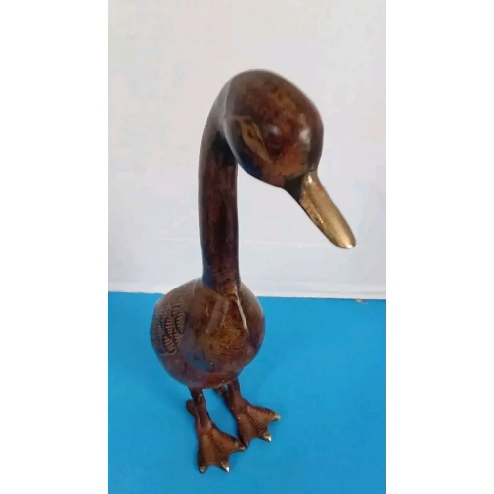 Handcrafted Wooden Duck Figurine Rustic‎ Decor Vintage Style Decorative Statue